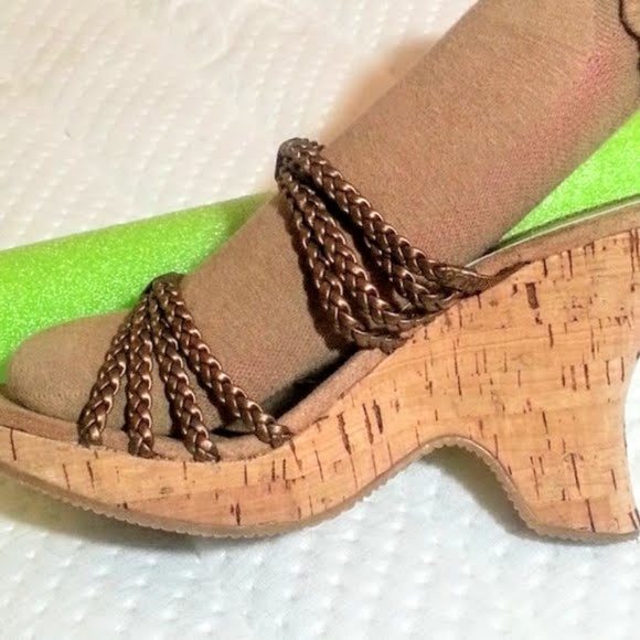 Unlisted braided bronze faux leather strap cork wedge sandals - Picture 3 of 7